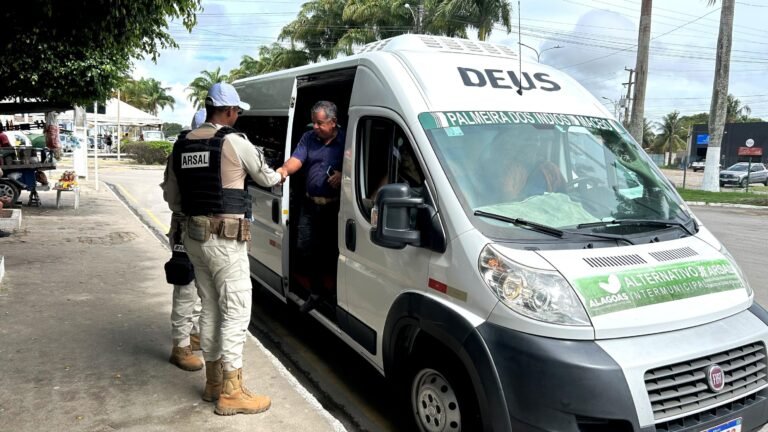 Falta de vans deixa eleitores sem transporte para o interior de Alagoas no 2º turno