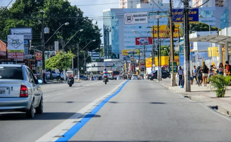 Lei libera Faixa Azul de Maceió para motoristas de aplicativo