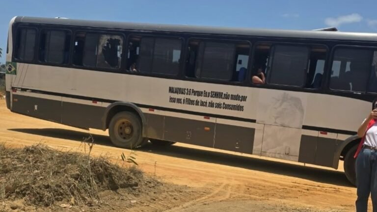 Ônibus sem cadastro que levava eleitores é apreendido em Paripueira