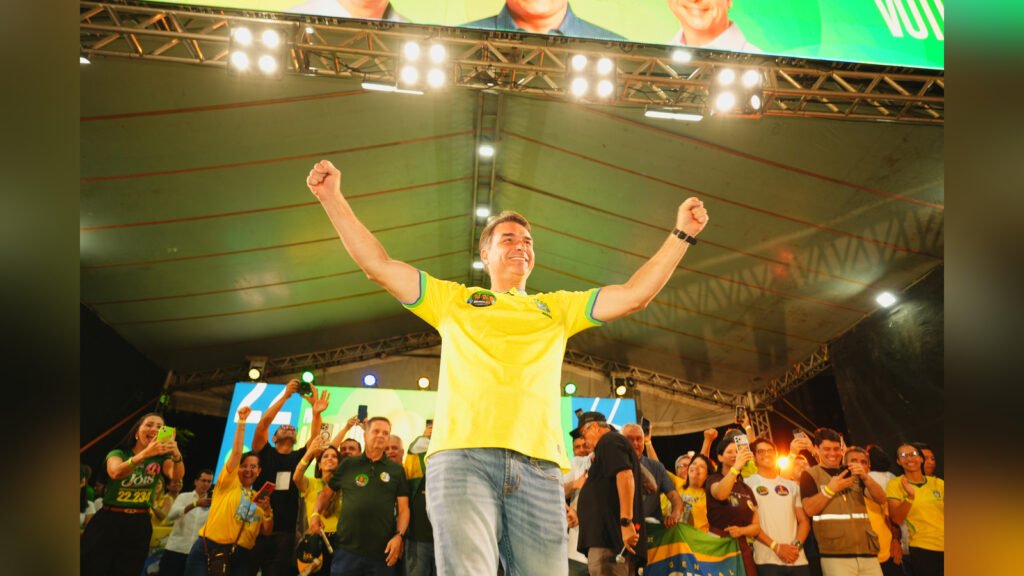Pesquisa Gerp: Flávio Bolsonaro tem 52% e Lula, 48% dos votos válidos no 2º turno