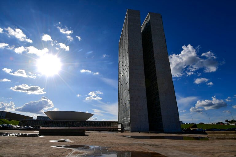 Próximo presidente herda Orçamento com rombo de R$ 86,1 bilhões, prevê IFI