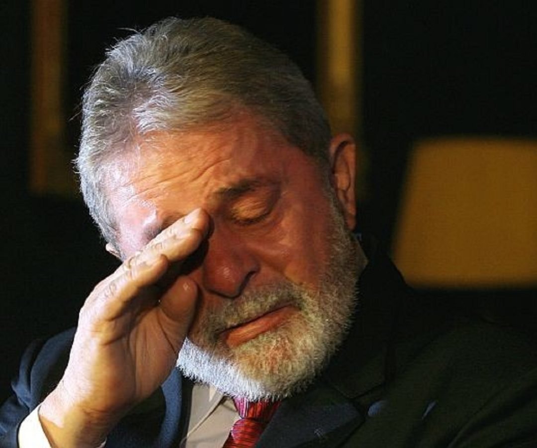 Lula em prantos