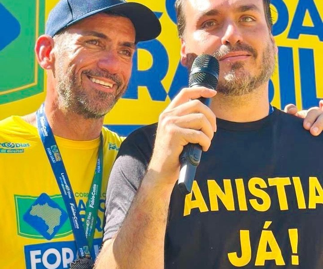 Carlos Bolsonaro vem a Maceió na quinta para encontro com apoiadores e Bloco do 22