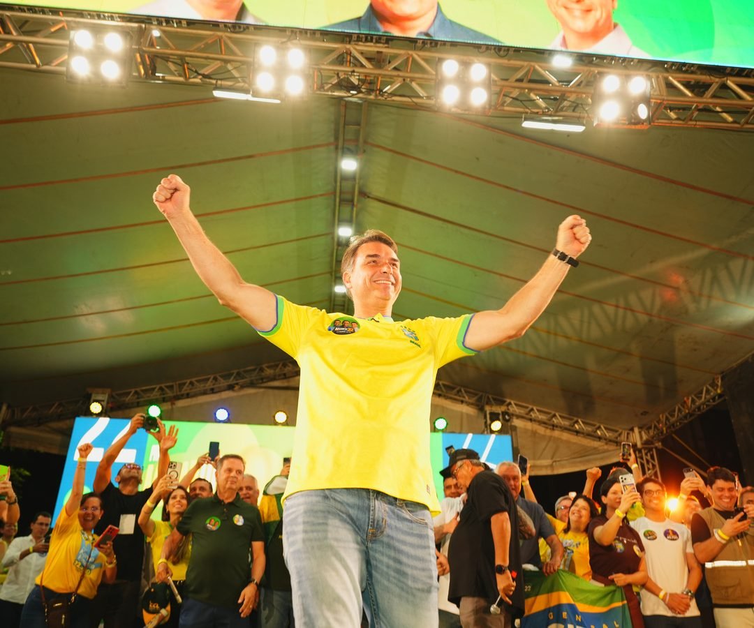 Pesquisa Gerp: Flávio Bolsonaro tem 52% e Lula, 48% dos votos válidos no 2º turno