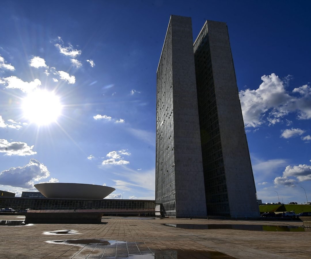 Próximo presidente herda Orçamento com rombo de R$ 86,1 bilhões, prevê IFI