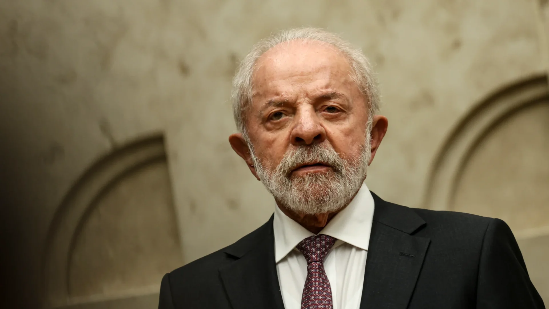 Reeleito, Lula poderá indicar quatro ministros ao STF até 2030